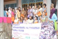 200px-Februari_17-19_2012_JRKL_Pendidikan_Instrumen_Pemantauan_Tayangan_TV_-_Tahap_I_-_RKSP_01_ (1).JPG
